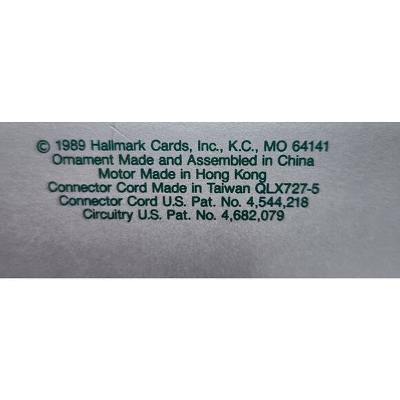 Hallmark Keepsake Vintage Magic Ornament Metro Express Light & Motion 1989 - Picture 9 of 9